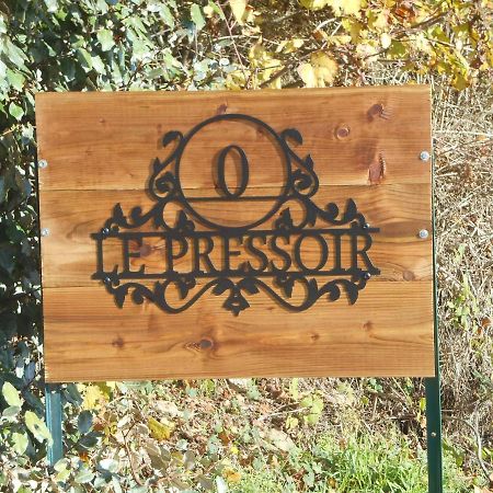 Le Pressoir B&B Aydie Екстер'єр фото