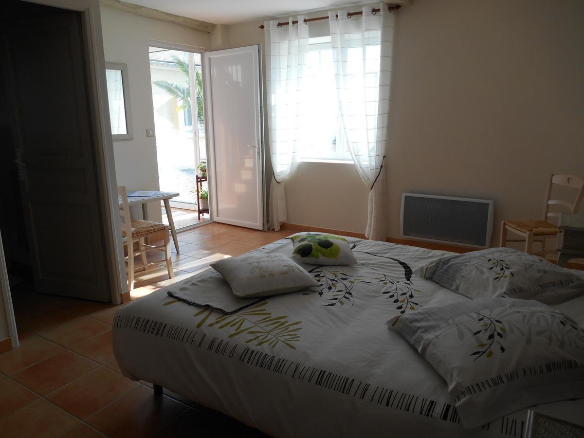 Le Pressoir B&B Aydie Екстер'єр фото