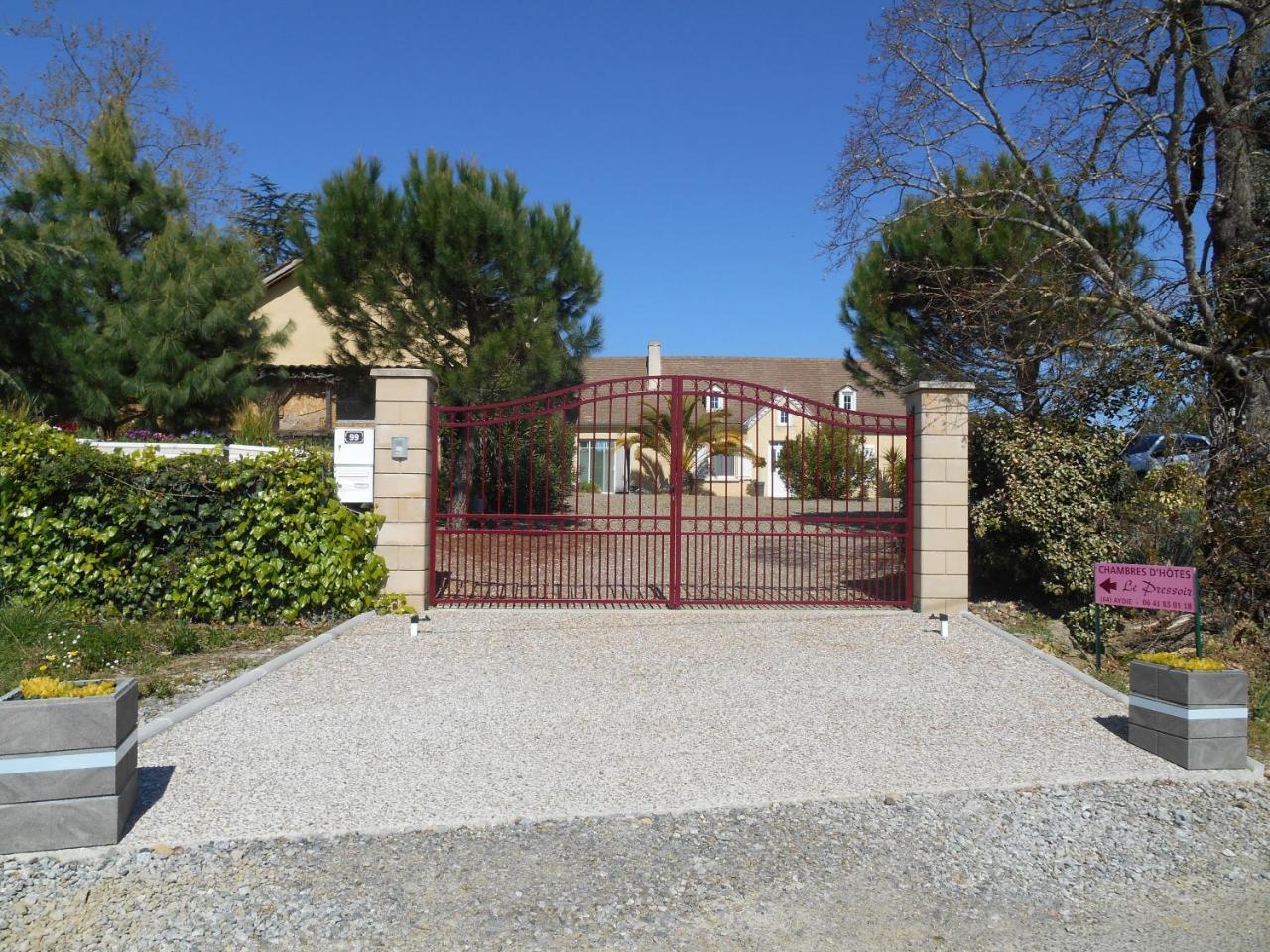 Le Pressoir B&B Aydie Екстер'єр фото